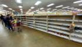 إغلاقات واسعة وتعليق فعاليات.. أمريكا تسابق الزمن لاحتواء "كورونا"