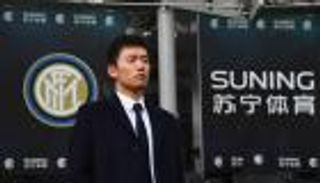 رئيس إنتر ميلان يتبرع بـ100 ألف كمامة لمحاربة كورونا