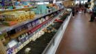 أمريكيون يهرعون لتخزين السلع إثر انتشار كورونا