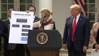 الرئيس الأمريكي دونالد ترامب خلال مؤتمر صحفي عن كورونا- أرشيفية