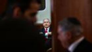 تأجيل محاكمته.. رياح كورونا كما يشتهي نتنياهو