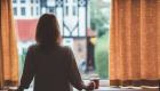 كورونا والاكتئاب.. خبراء يحذرون من التأثير النفسي للفيروس