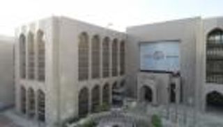 رئيس اتحاد مصارف الإمارات: ضخ 100 مليار درهم سيحفز قطاع البنوك