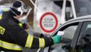 إغلاق الحدود.. إجراء احترازي بعدة دول في مواجهة كورونا