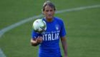 مانشيني يدعم تأجيل يورو 2020