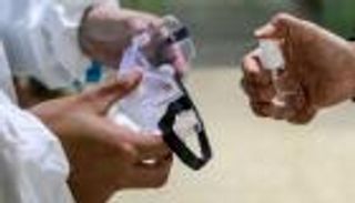 حرصا على سلامة الأفراد.. الإمارات تعلق الصلاة في دور العبادة