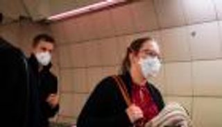 وفيات كورونا في إيطاليا تتخطى حاجز الألفين