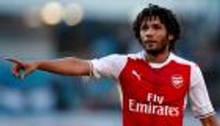 كورونا قد يعيد النني إلى حسابات أرسنال