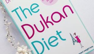 رجيم الدوكان  مراحله وأضراره