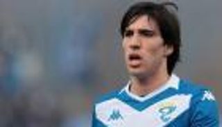 كورونا يعطل انتقال بيرلو الجديد إلى ليفربول