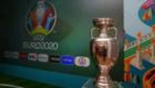 بسبب كورونا.. الألمان يضحون باليورو مقابل "البوندسليجا"