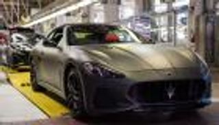 فيات تغلق معظم مصانعها فى أوروبا بعد تفشي كورونا