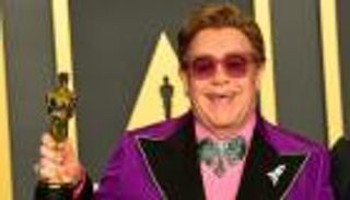 "كورونا" يؤجل 19 حفلا لإلتون جون في أمريكا