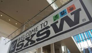 السجادة الحمراء تمد في منازل صناع الأفلام للتعويض عن إلغاء المهرجانات 