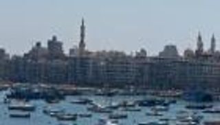 مصر تغلق ميناءي الإسكندرية والدخيلة لسوء الأحوال الجوية