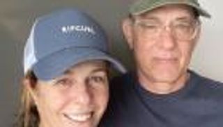 توم هانكس وزوجته يهزمان فيروس كورونا