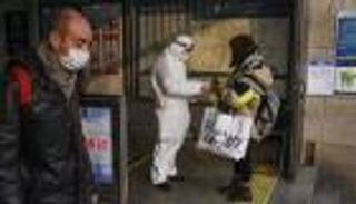 هل يضع فيروس كورونا نهاية التجارة التقليدية ؟