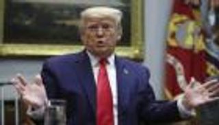 ترامب يفعل قانون "الإنتاج الدفاعي" لمواجهة كورونا