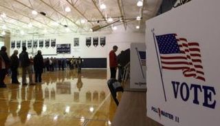 جانب من عملية التصويت بالانتخابات الأمريكية السابقة