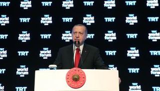 أردوغان يلقي كلمة في منتدى قناة "تي آر تي"