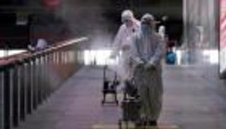 حدود معطلة وطيران معلق.. العالم يغلق أبوابه في وجه كورونا