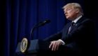 ترامب يوقع مشروع قانون مكافحة كورونا