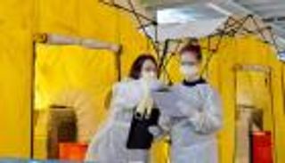 العالم يتأهب للتصدي لكورونا "عدو الإنسانية".. والصين تحمل بارقة أمل