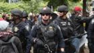 شرطة الطوارئ للأمريكيين: لا تتصلوا عند نفاد ورق المرحاض