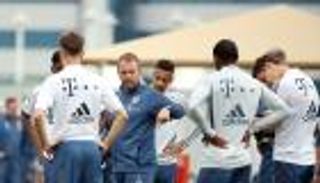 فليك يراقب تدريبات لاعبي بايرن عبر الإنترنت