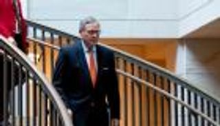 هل كانت واشنطن تدرك مخاطر كورونا؟.. صفقة أسهم تكشف الحقيقة