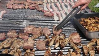 حفل شواء في مدينة فرنسية وسط الحجر الصحي