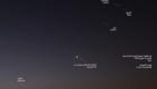 ظاهرة فلكية نادرة.. اصطفاف 4 كواكب في سماء الإمارات