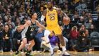 إصابة ثنائي ليكرز الأمريكي بفيروس كورونا