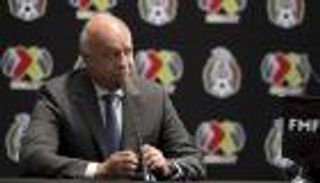 رئيس رابطة الدوري المكسيكي ينضم لضحايا كورونا