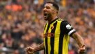 متحديا كورونا.. قائد واتفورد يحتفل بعيد الأم بطريقة مبتكرة