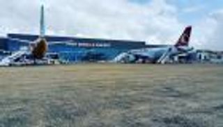 الصومال يرفع الحظر الجوي يومين لتسهيل عودة مواطنيه