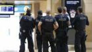 جرائم كورونا.. سرقت 30 عبوة من المناديل المبللة