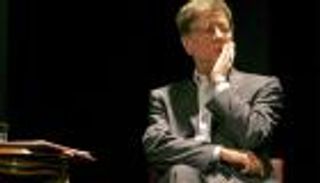  اليوم العالمي للشعر.. دور محمود درويش في الاختيار