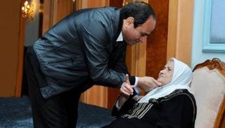 ٢١ مارس.. السيسي وقرينته يهنئان أمهات العالم