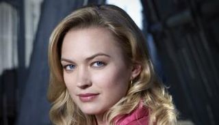 الممثلة البريطانية صوفيا مايلز