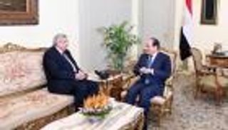 السيسي يستعين ببطل معركة "إنفلونزا الطيور" لمواجهة كورونا