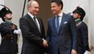 إقلاع أول طائرة مساعدات روسية لدعم إيطاليا ضد كورونا