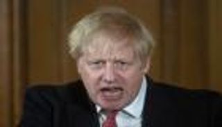 جونسون يحذر البريطانيين من مصير إيطاليا مع كورونا