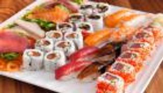 ضارة بصحة الإنسان.. زيادة كبيرة لـ"دودة الرنجة" في السوشي