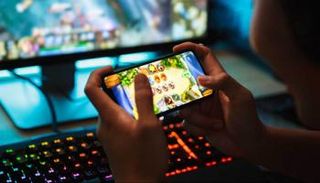 ألعاب إلكترونية - أرشيفية