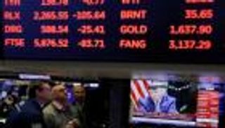 رغم إجراءات المركزي.. كورونا يهبط بالأسهم الأمريكية عند الفتح