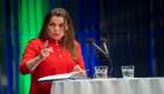 رئيسة وزراء أيسلندا تخضع للعزل المنزلي 