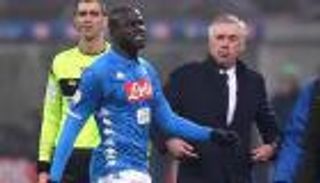 أنشيلوتي يعود للصيد من بحر نابولي