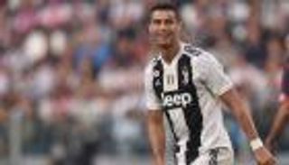 رونالدو أكثر نجوم كرة القدم ربحا من أنستقرام