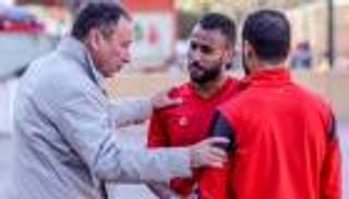 الأهلي المصري يجدد مطالبة عاشور بالاعتزال